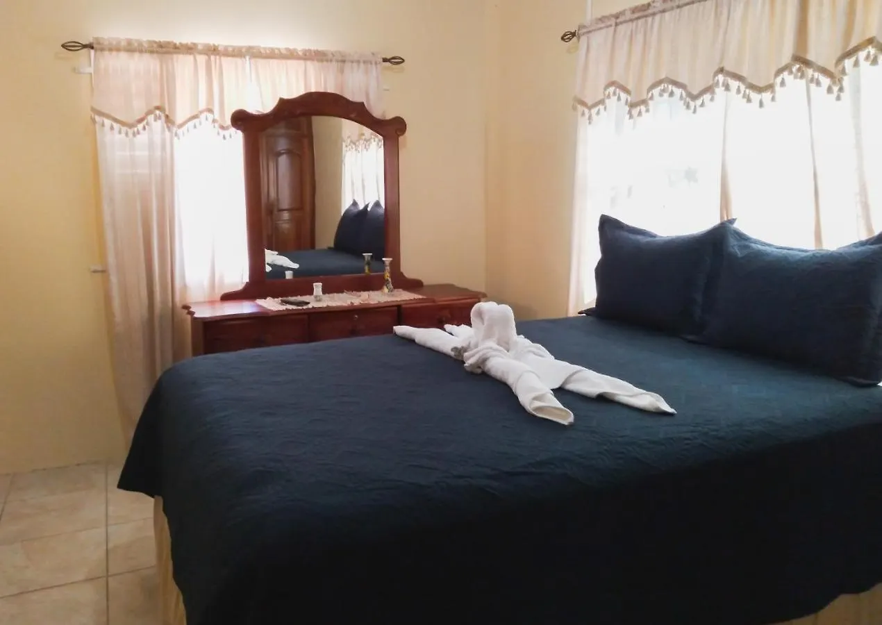 Guest house Valentine'S Castle Hotel Saint Ann's Bay